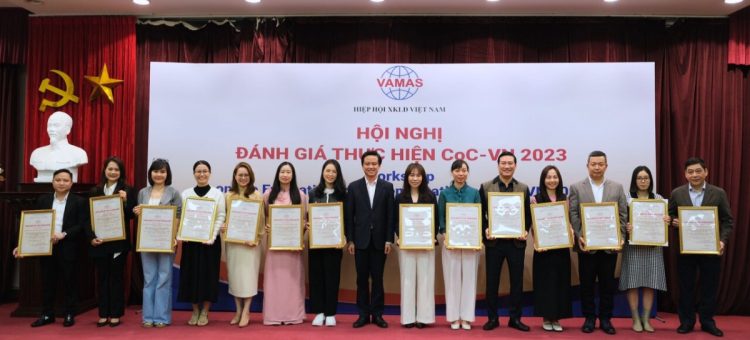 IIG HR NHẬN CHỨNG NHẬN XẾP HẠNG DOANH NGHIỆP 5 SAO TỪ HIỆP HỘI XKLD VIỆT NAM (VAMAS)